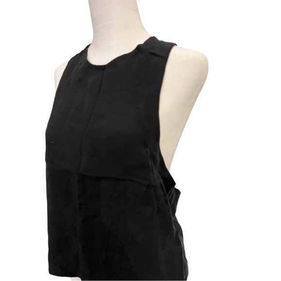 Black Sleeveless Women's Top - Picture 4 of 6